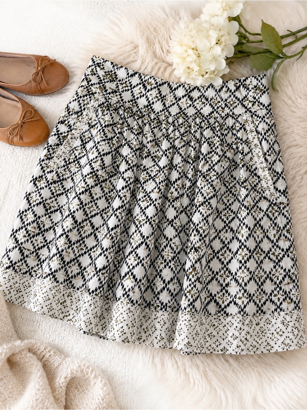 LOFT Printed A-Line Mini Skirt Size 8 Boho Cottagecore Pockets